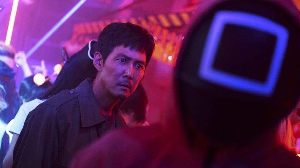 Squid Game Season 2 Review: Netflix's gripping and bold thriller jo aapko shock aur emotional depth ke beech le jayega.