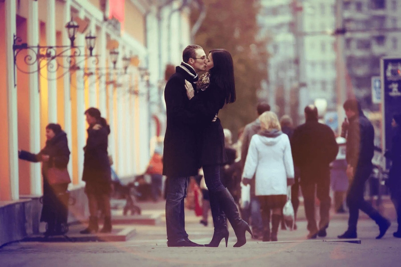 20 Shocking Cultural Contrasts Between Europe and India That Will Amaze You