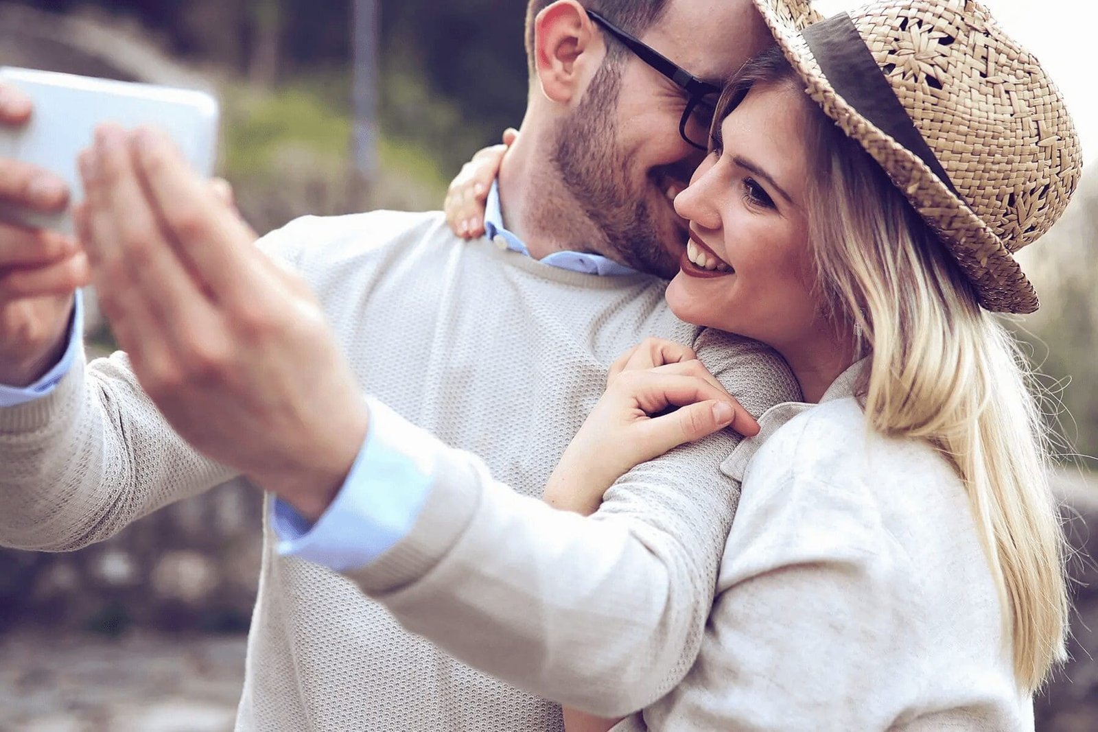 10 Clear Signs of True Love for Real and Genuine Relationships